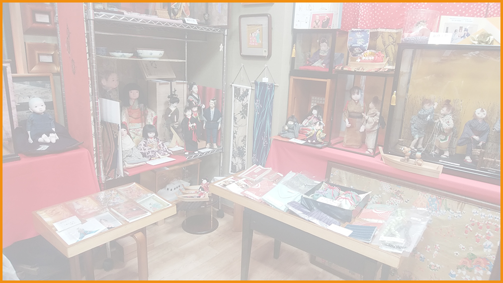 手つくり和雑貨Tショップの店内2